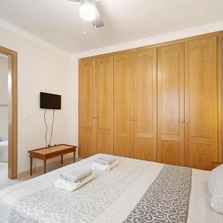 Апартаменты Brisas Playa San Juan By Paramount Holidays Гиа-де-Исора